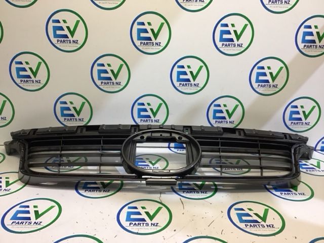 Lexus CT CT 200H 2011-2017 Front Bumper Grille