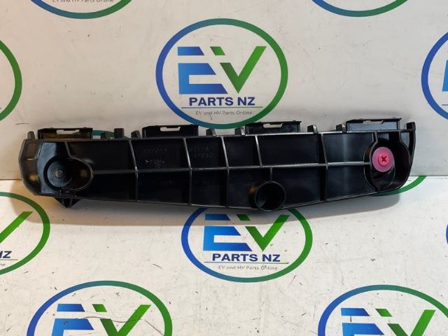 Toyota Prius ZVW50 2015-Present LF Bumper Retainer