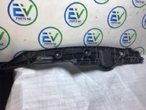Toyota Prius ZVW41 12-Present RF Guard/Fender Protector