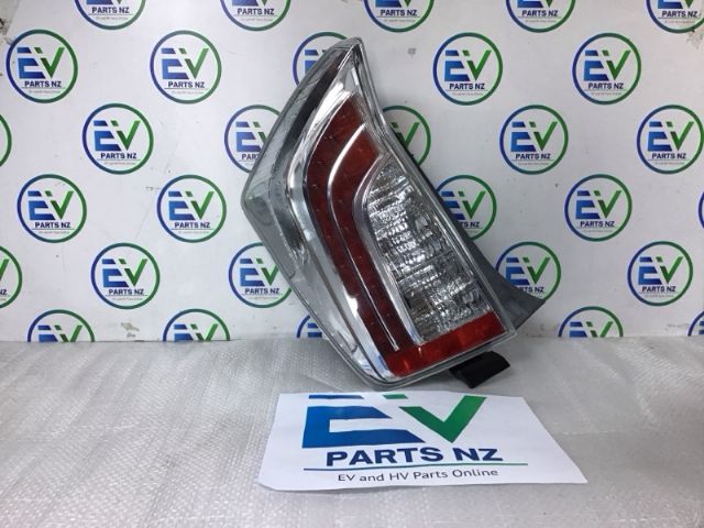 Toyota Prius NHW20 10/03-06/09 L Tail Light
