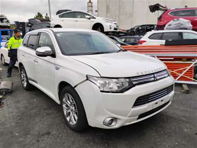 Mitsubishi Outlander GG2W Hybrid