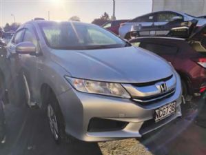 Honda Grace GM4