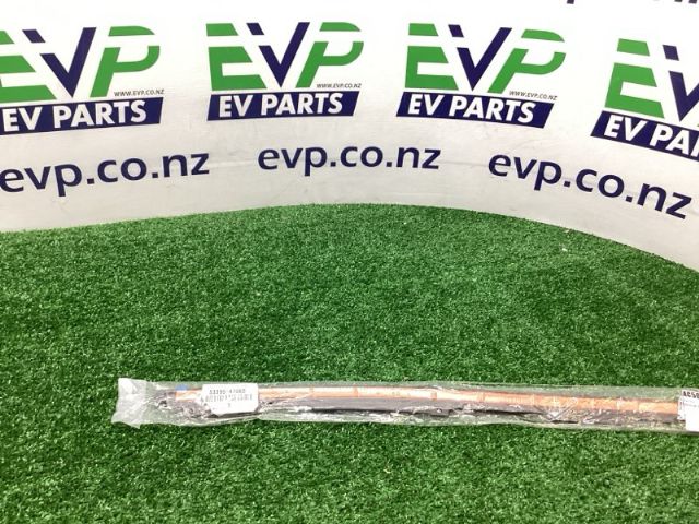 Toyota Prius ZVW50 2015-Present Bonnet Rubber Seal