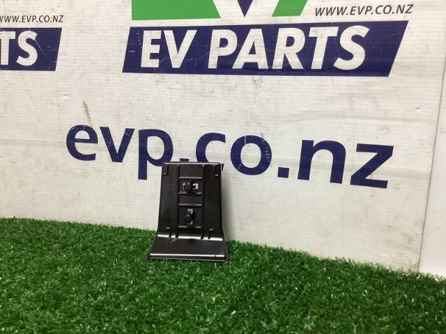 Toyota C-HR ZYX10 Front Bumper Retainer