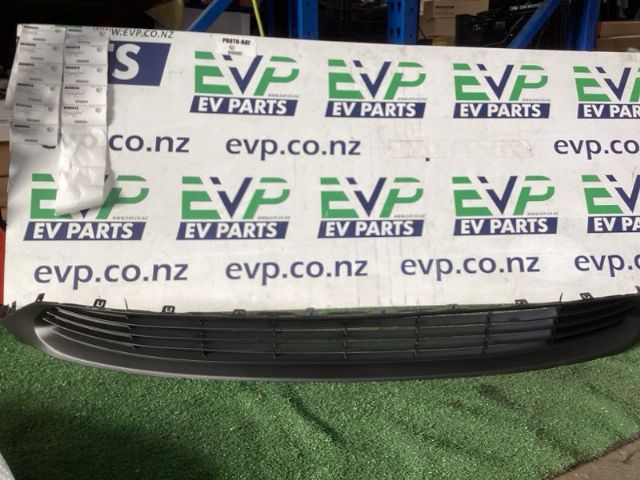 Toyota Prius ZVW51/ZVW55 2015-2022 Front Bumper Grille Lower