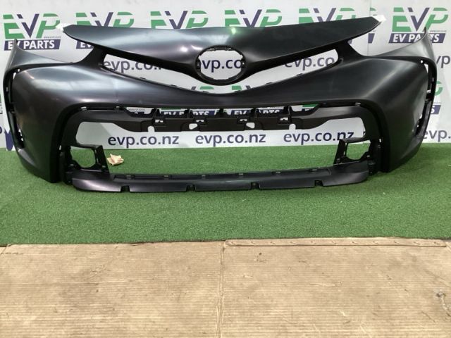 Toyota Prius ZVW41 12-Present Front Bumper Cover
