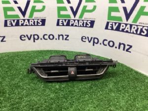 Toyota C-HR ZYX10 Dash Air Vent Centre