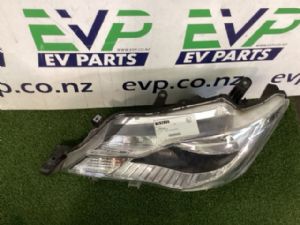 Toyota Axio NKE165 L Headlight