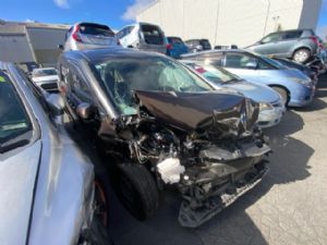Toyota Sienta NHP170 2015-2016