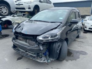 Toyota Sienta NHP170 2015-2016