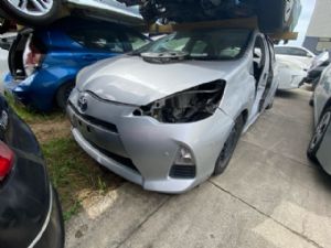Toyota Aqua NHP10 2011-2015