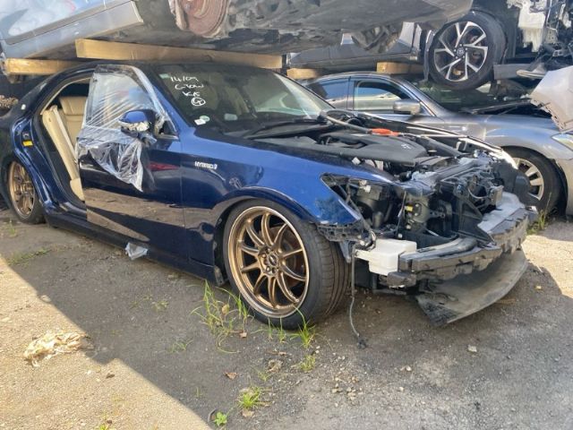 Toyota Crown AWS210 2015-2020